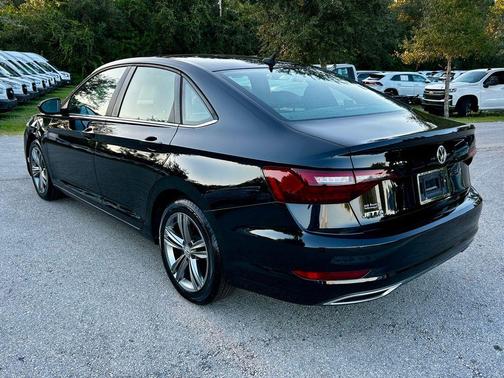 2021 Volkswagen Jetta 1.4T R-Line