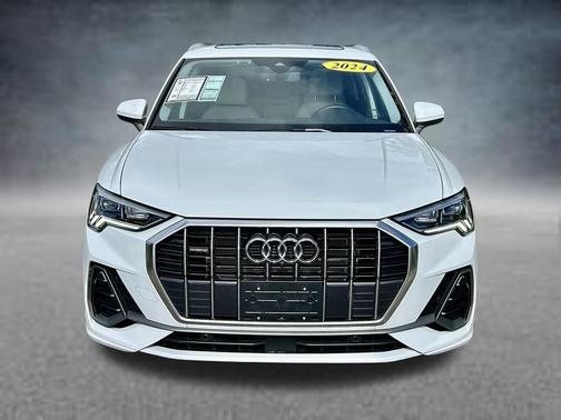 Glacier White Metallic 2024 Audi Q3 45 S line Premium