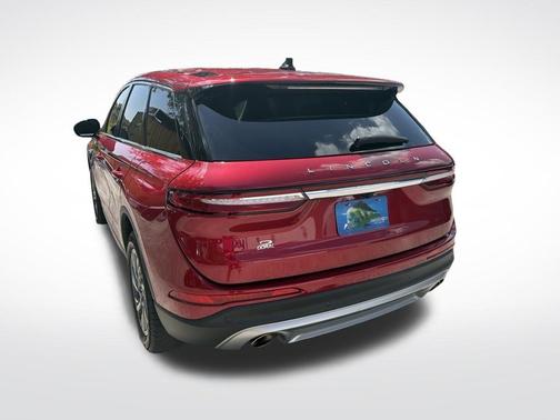 Red Carpet Metallic Tinted Clearcoat 2023 Lincoln Corsair Standard