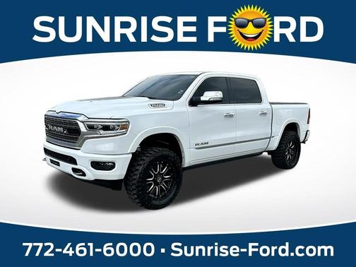 Bright White Clearcoat 2022 RAM 1500 Limited