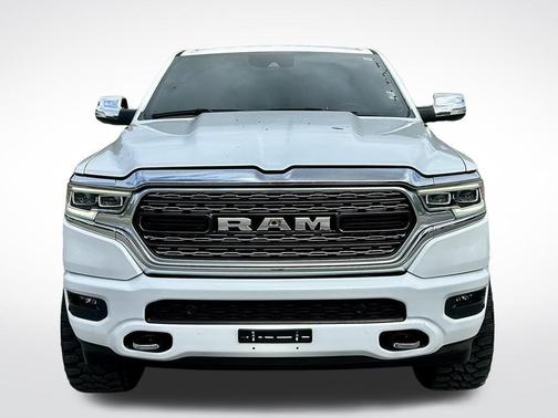 Bright White Clearcoat 2022 RAM 1500 Limited
