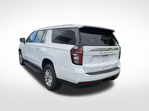 2023 Chevrolet Suburban LT