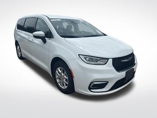 Bright White Clearcoat 2023 Chrysler Pacifica Touring-L