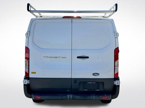 2017 Ford Transit-250 Base