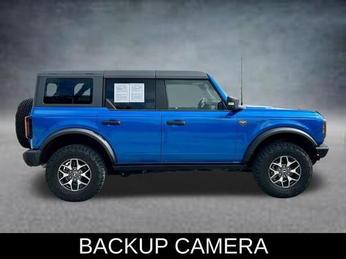 Blue Metallic 2024 Ford Bronco Badlands