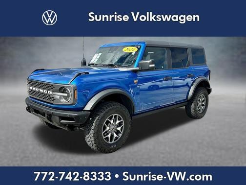 Blue Metallic 2024 Ford Bronco Badlands