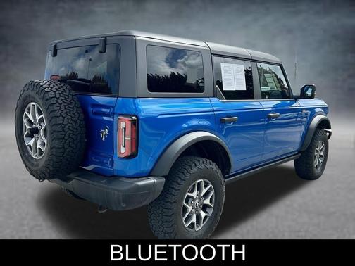 Blue Metallic 2024 Ford Bronco Badlands