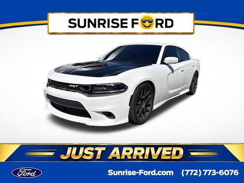 White 2017 Dodge Charger R/T 392