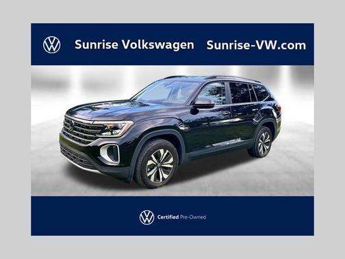Deep Black Pearl Effect 2024 Volkswagen Atlas 2.0T SE
