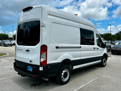 2025 Ford Transit-250 Base