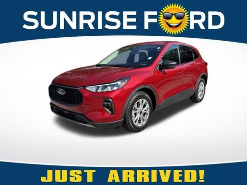 Rapid Red Metallic Tinted Clearcoat 2023 Ford Escape Active