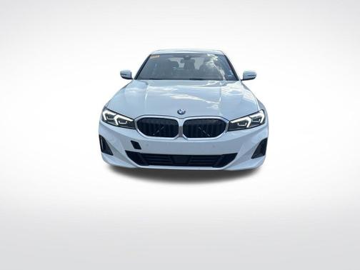 2025 BMW 330 i