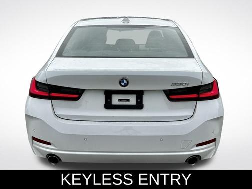 2025 BMW 330 i