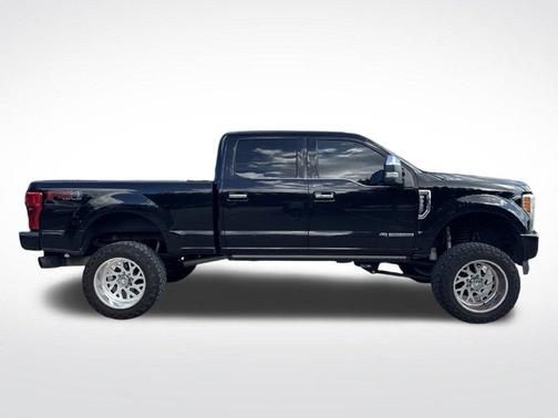 Shadow Black 2017 Ford F-250 Platinum