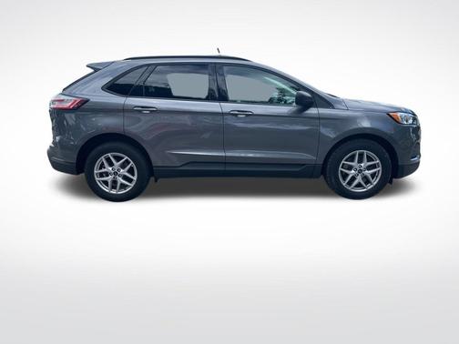 Gray 2021 Ford Edge SE