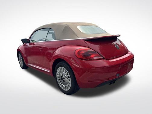 Tornado Red 2015 Volkswagen Beetle 1.8T