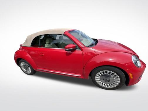 Tornado Red 2015 Volkswagen Beetle 1.8T