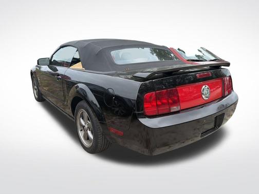2006 Ford Mustang V6