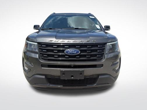 Magnetic Metallic 2017 Ford Explorer sport