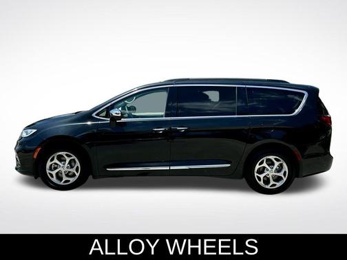 2022 Chrysler Pacifica Limited