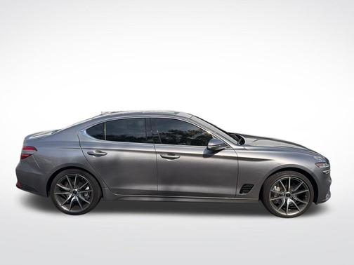 2024 Genesis G70 2.5T