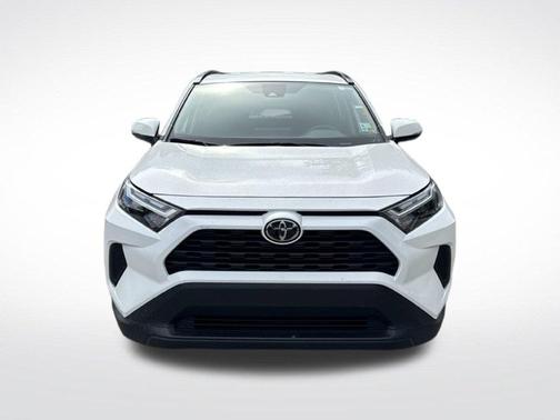 Ice 2025 Toyota RAV4 XLE