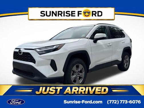 Ice 2025 Toyota RAV4 XLE