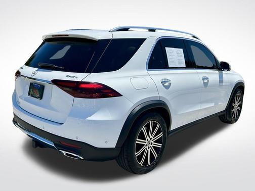 Polar White 2024 Mercedes-Benz GLE 450 4MATIC