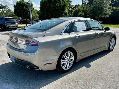 2016 Lincoln MKZ Base