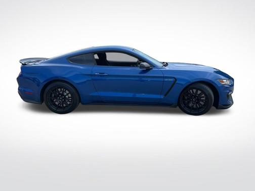 2017 Ford Shelby GT350 Base