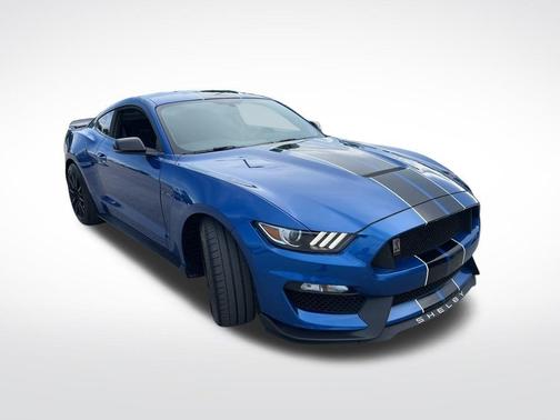 2017 Ford Shelby GT350 Base