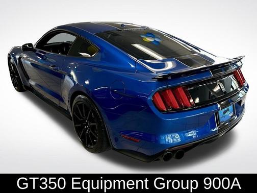 2017 Ford Shelby GT350 Base
