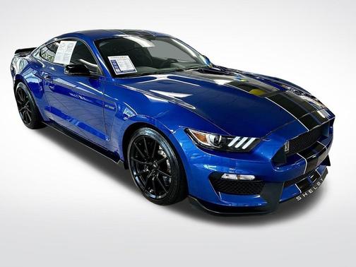 2017 Ford Shelby GT350 Base