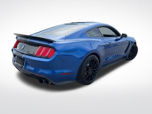 2017 Ford Shelby GT350 Base
