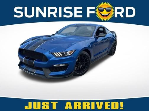 2017 Ford Shelby GT350 Base