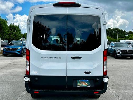 2025 Ford Transit-250 148 WB Medium Roof Cargo