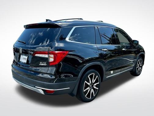 2022 Honda Pilot Elite
