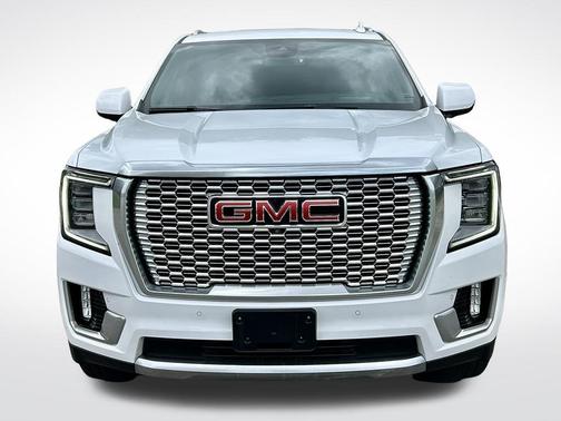 Summit White 2023 GMC Yukon Denali
