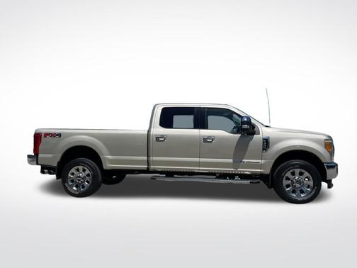 White Gold Metallic 2017 Ford F-350 Lariat Super Duty