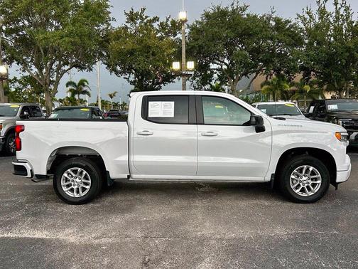 Summit White 2026 Chevrolet Silverado 1500 RST