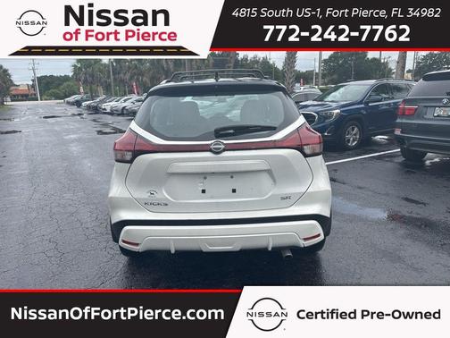 2023 Nissan Kicks SR