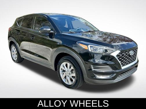 2021 Hyundai TUCSON SE