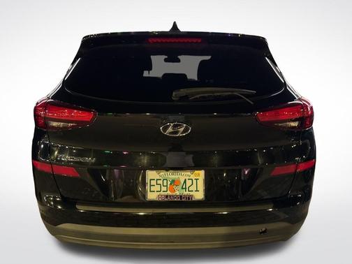2021 Hyundai TUCSON SE
