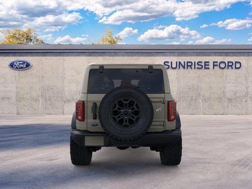 Desert Sand 2026 Ford Bronco Badlands