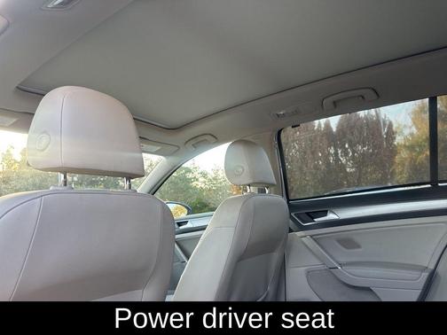 2016 Volkswagen Golf SportWagen TSI SE 4-Door