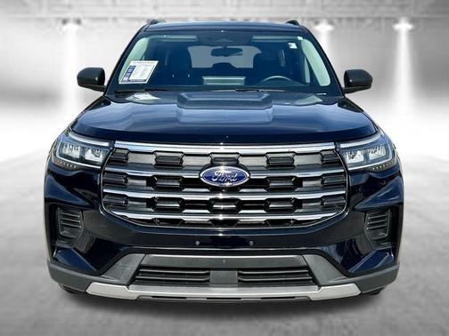 Black Metallic 2025 Ford Explorer Active