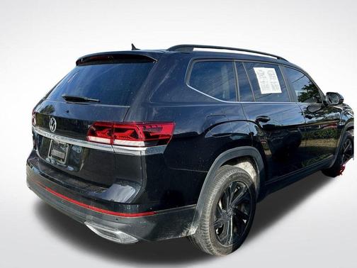 2022 Volkswagen Atlas 2.0T SE w/Technology