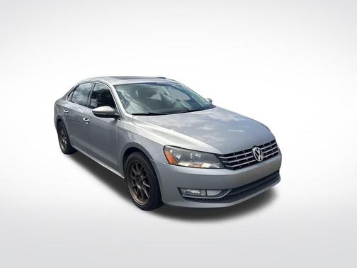 2012 Volkswagen Passat 3.6 SE