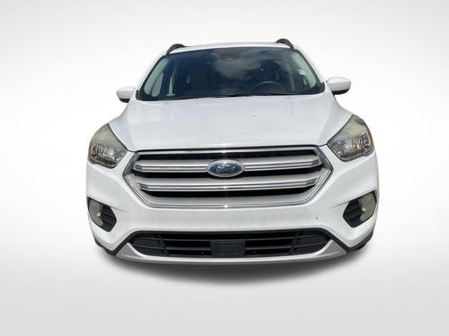Oxford White 2018 Ford Escape SE