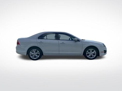 White Suede 2012 Ford Fusion SE